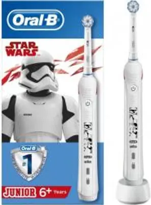 Oral-B PRO 2 Junior elektromos fogkefe Sensi fejjel - Star Wars