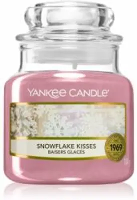 YANKEE CANDLE Snowflake Kisses 104 g gyertya