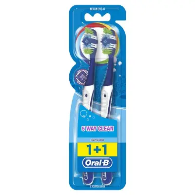 Oral-B Complete 5 Way Clean Medium kézi fogkefe, 2 db