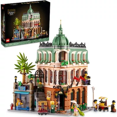LEGO Icons 10297 Boutique Hotel