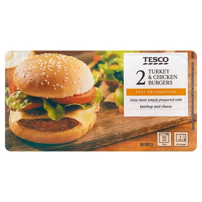 Tesco csirke- és pulykahúsból készült húspogácsa hamburgerzsemlében, 2 x 159 g