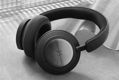 Bang & Olufsen Beocom Portal MS Black Anthracite Vezeték nélküli fejhallgató (AlzaPlus+)