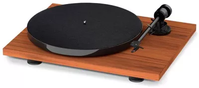 Pro-Ject E1 Walnut lemezjátszó