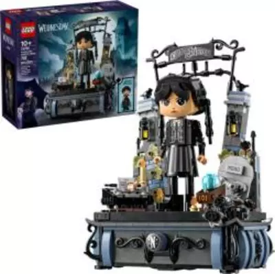 LEGO 76780 - Wednesday Addams figura