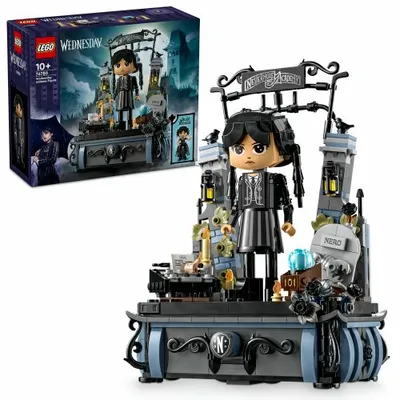 LEGO® Wednesday Addams figura 76780