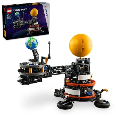 LEGO® Technic 42179 A Föld és körülötte keringő Hold