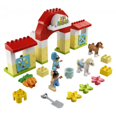 LEGO DUPLO Lóistálló és pónigondozás (10951)